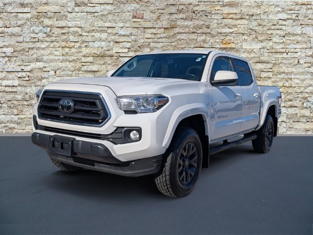 Used 2020 Toyota Tacoma SR5 RWD image 5