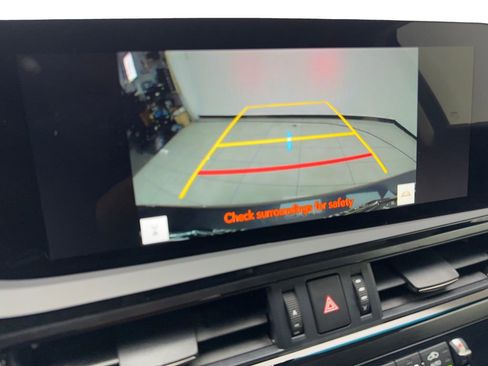 Used 2025 Lexus ES 350 w/ Premium Package image 61