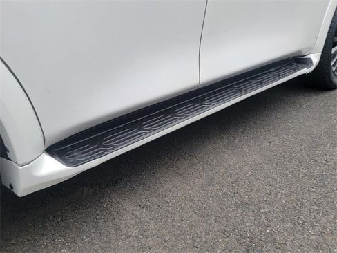 Used 2022 INFINITI QX80 Premium Select w/ Cargo Package image 6