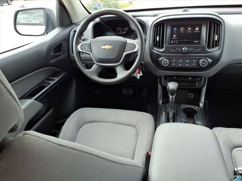 Used 2022 Chevrolet Colorado W/T w/ WT Convenience Package image 5