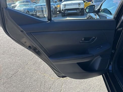 Used 2024 Nissan Sentra S image 24