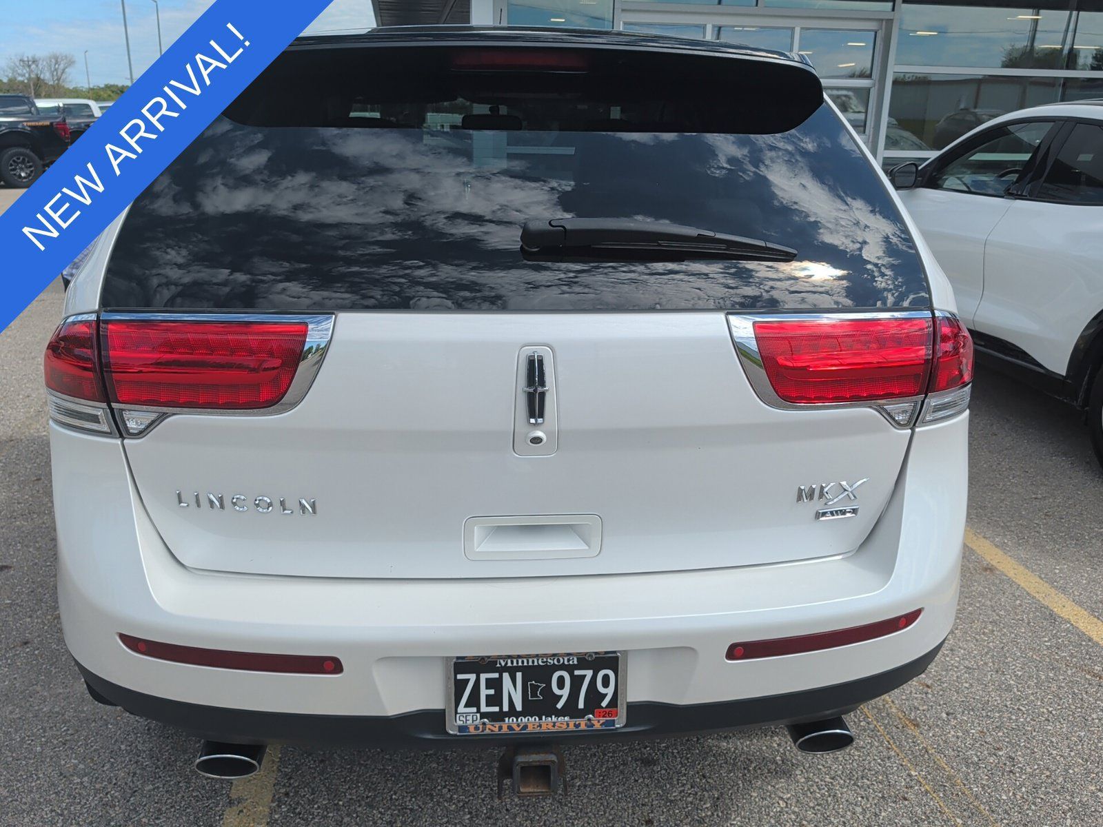 Used 2015 Lincoln MKX AWD w/ Equipment Group 102A image 5