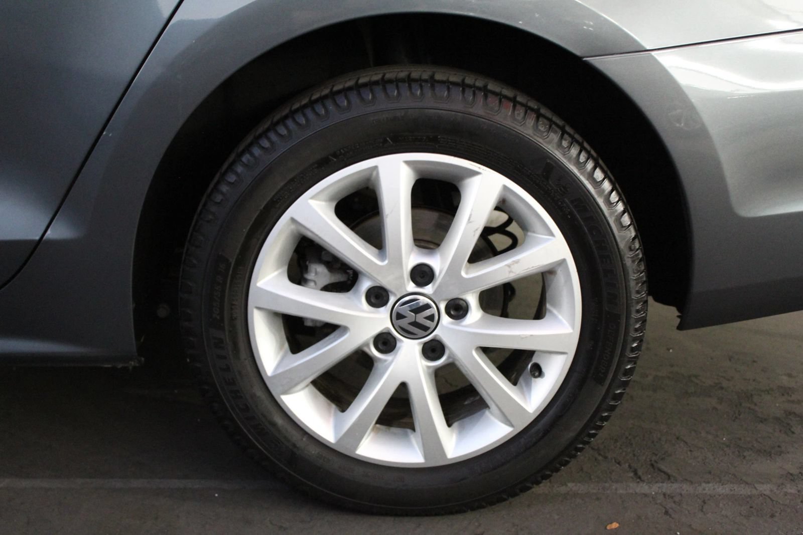Used 2013 Volkswagen Jetta SE FWD image 35