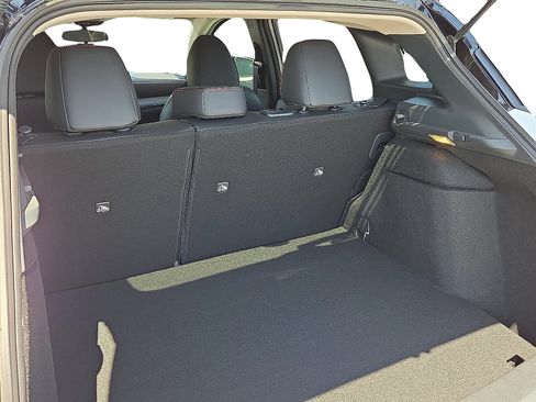Used 2025 Nissan Kicks SR AWD/4WD image 9