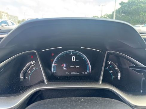 Used 2019 Honda Civic EX image 18