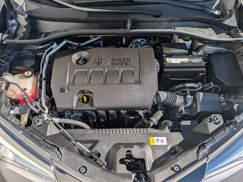 Used 2019 Toyota C-HR Limited FWD image 34