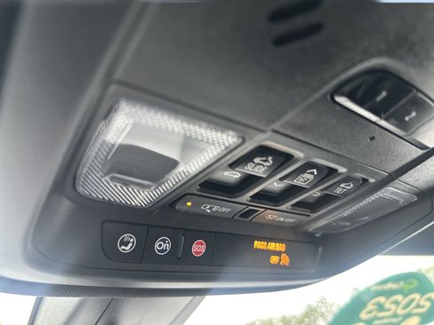 Certified 2023 Chevrolet Traverse Premier w/ Redline Edition image 16