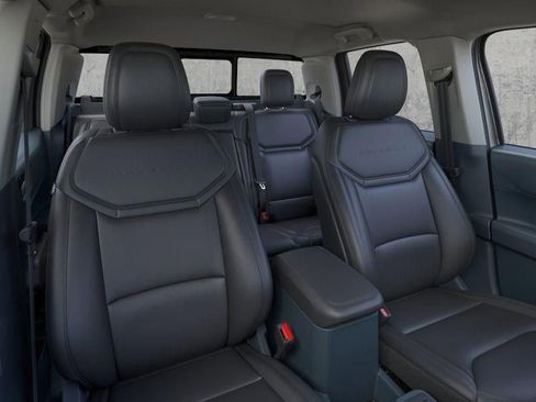 New 2025 Ford Maverick Lariat w/ Black Appearance Package image 10