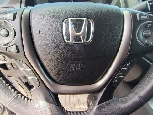 Used 2017 Honda Ridgeline RTL-T image 15