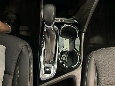 Used 2023 Buick Encore GX Preferred w/ Cold Weather Comfort Package AWD/4WD image 17