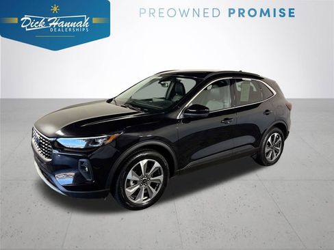 Used 2025 Ford Escape Platinum AWD/4WD image 1