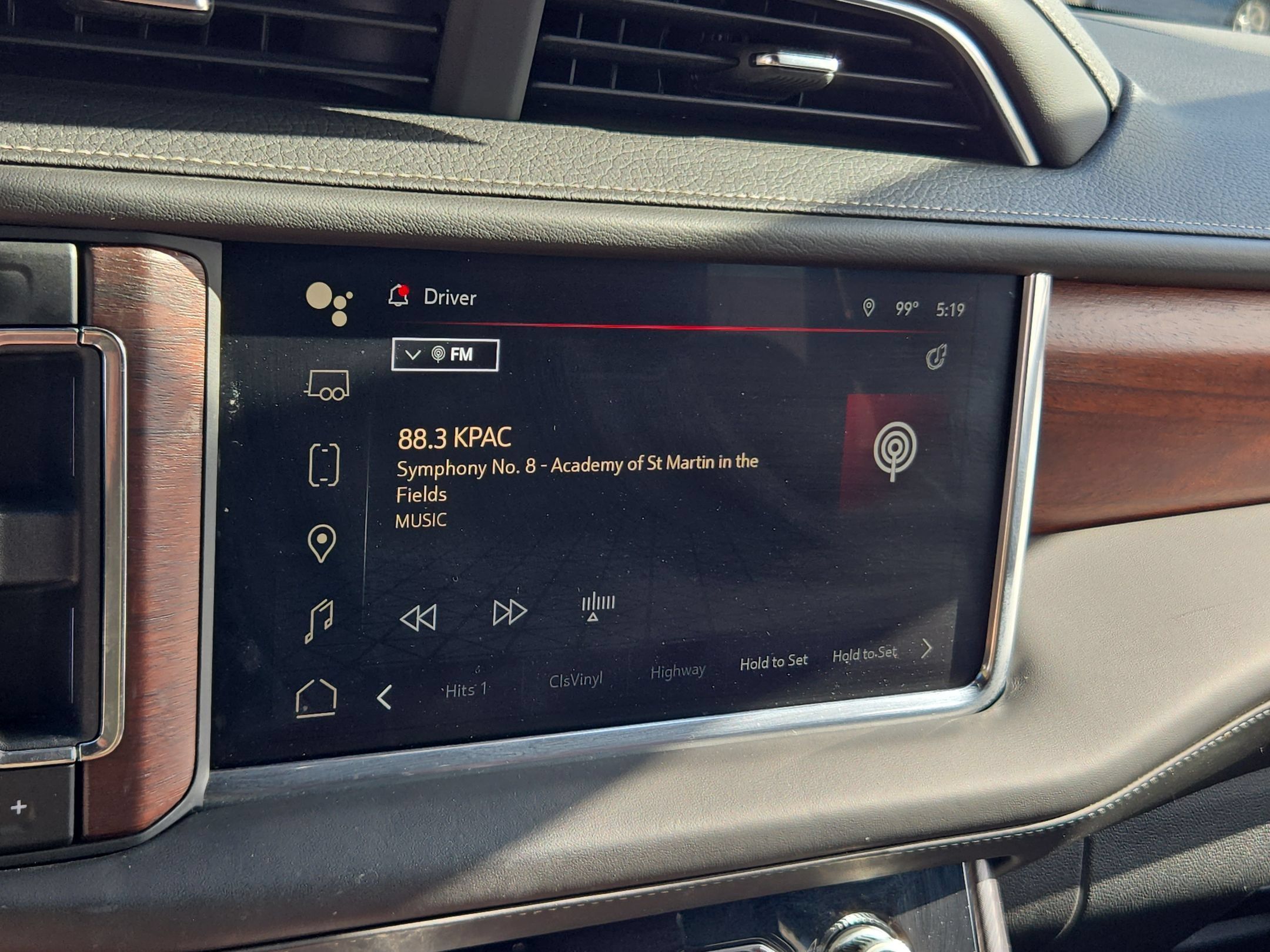 Certified 2023 GMC Yukon Denali Ultimate AWD/4WD image 15