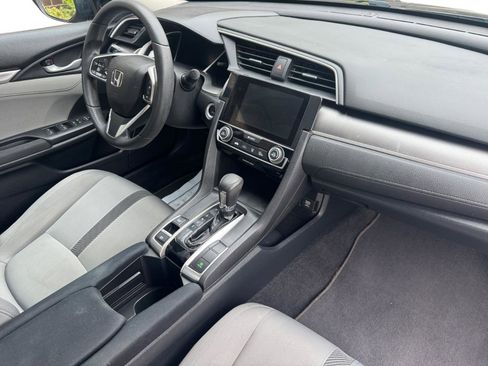 Used 2016 Honda Civic EX image 4