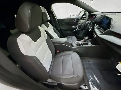 New 2026 Chevrolet Trax RS w/ Driver Confidence Package image 27