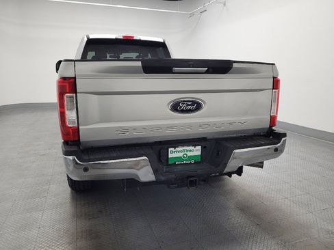 Used 2018 Ford F250 Lariat w/ Lariat Value Package image 6