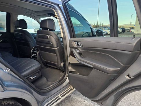 Used 2024 BMW X7 xDrive40i image 15
