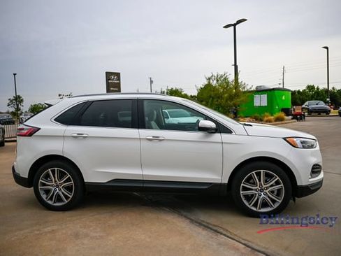 Used 2022 Ford Edge Titanium w/ Equipment Group 301A AWD/4WD image 6