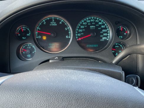 Used 2007 GMC Yukon SLT w/ SLT Preferred Equipment Group AWD/4WD image 16