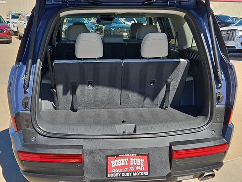 Used 2025 Hyundai Santa Fe SEL image 6