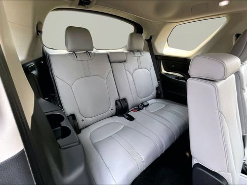 Used 2025 Honda Pilot EX-L image 20
