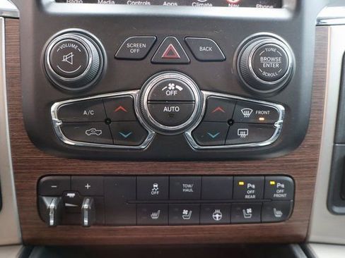Used 2014 RAM 1500 Laramie w/ Convenience Group image 21