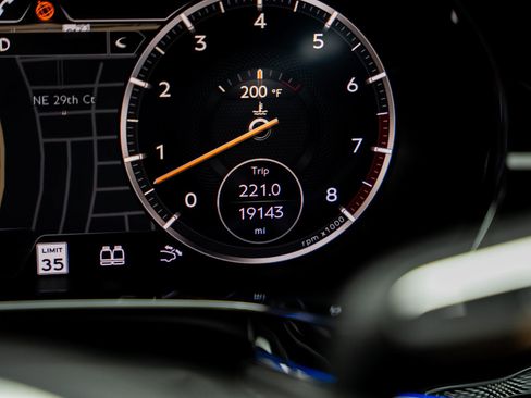 Used 2022 Bentley Continental GT AWD/4WD image 51