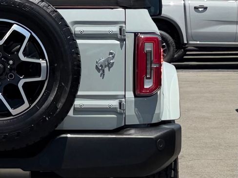 Certified 2024 Ford Bronco Outer Banks AWD/4WD image 8