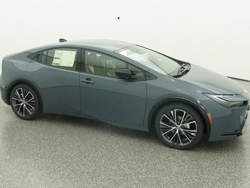 New 2026 Toyota Prius XLE FWD image 12