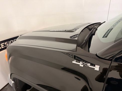 Used 2015 GMC Sierra 3500 SLE AWD/4WD image 11