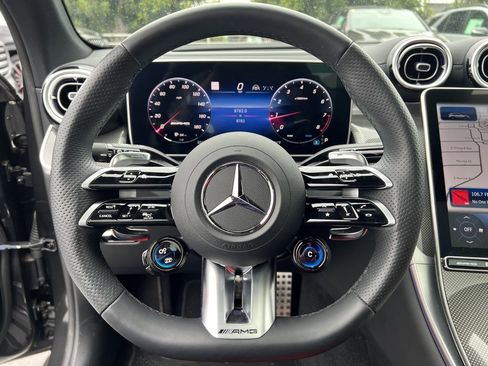 Used 2024 Mercedes-Benz GLC 43 AMG 4MATIC image 25