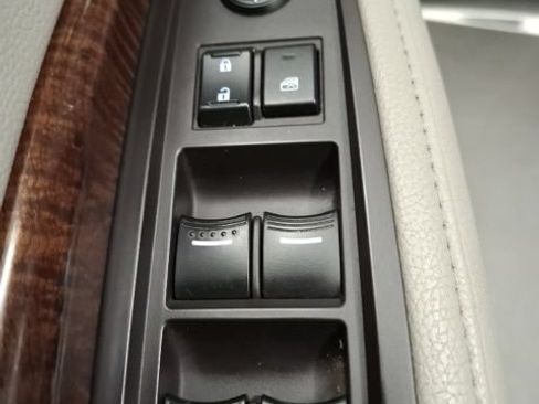 Used 2017 Acura MDX w/ Technology Package AWD/4WD image 18