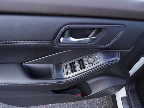 Used 2023 Nissan Rogue SV w/ SV Premium B Package image 12