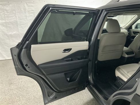 Used 2022 Nissan Pathfinder SL w/ SL Premium Package AWD/4WD image 20