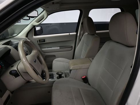 Used 2012 Ford Escape XLT FWD image 9