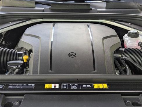New 2026 Land Rover Range Rover Sport SV AWD/4WD image 15