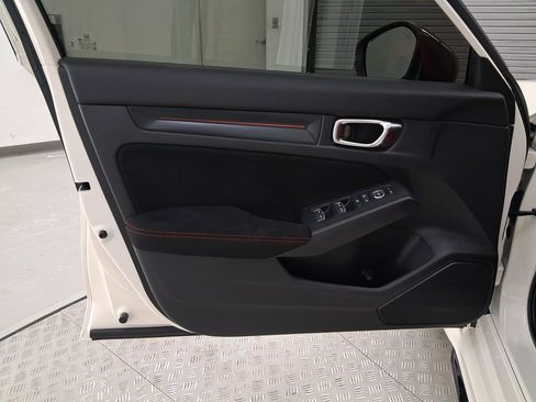 Used 2024 Honda Civic Type R image 12