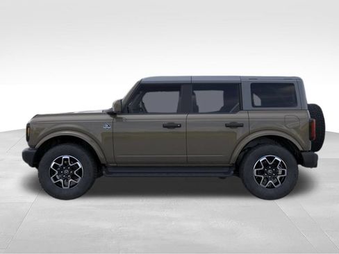 New 2026 Ford Bronco Outer Banks AWD/4WD image 3