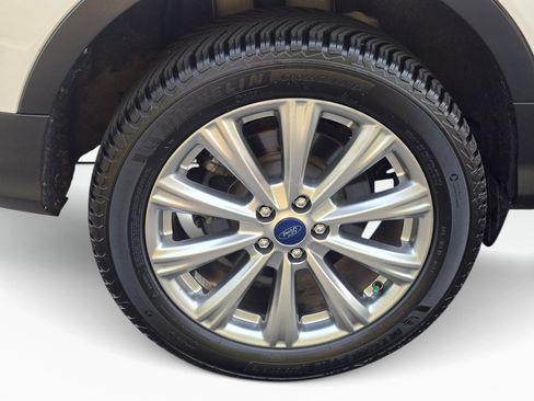Used 2018 Ford Escape Titanium AWD/4WD image 23