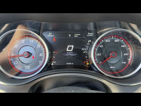 Used 2022 Dodge Charger SXT RWD image 11