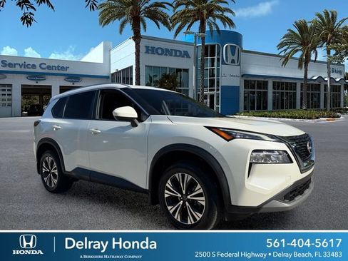 Used 2023 Nissan Rogue SV w/ SV Premium B Package FWD image 1