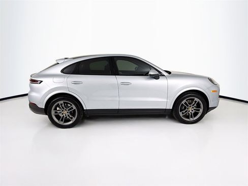 New 2026 Porsche Cayenne Coupe image 8