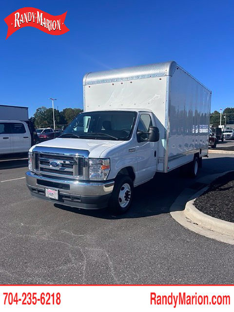 Used 2023 Ford E-450 and Econoline 450 Super Duty w/ Power Windows & Locks Group RWD image 1