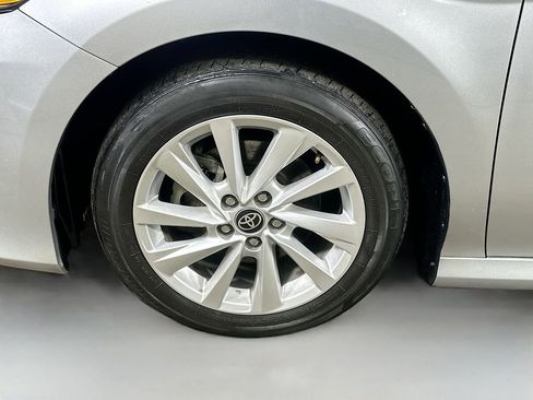 Used 2023 Toyota Camry LE image 8