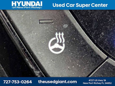 Used 2022 Kia Telluride EX w/ EX Premium Package image 32