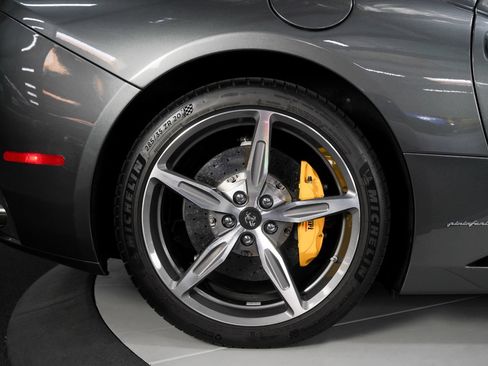 Used 2014 Ferrari California RWD image 25
