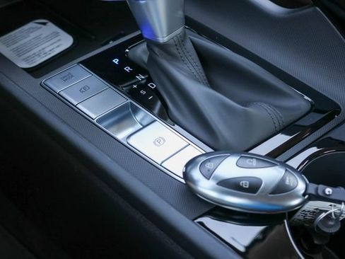 New 2026 Hyundai Elantra Limited FWD image 19