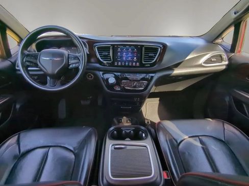 Used 2020 Chrysler Pacifica Limited FWD image 21