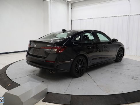 Used 2025 Honda Civic Sport image 4