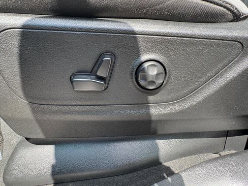 Used 2019 RAM 1500 Big Horn AWD/4WD image 30