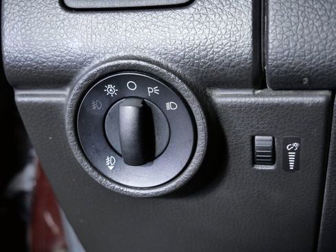 Used 2010 Ford Edge SEL image 24